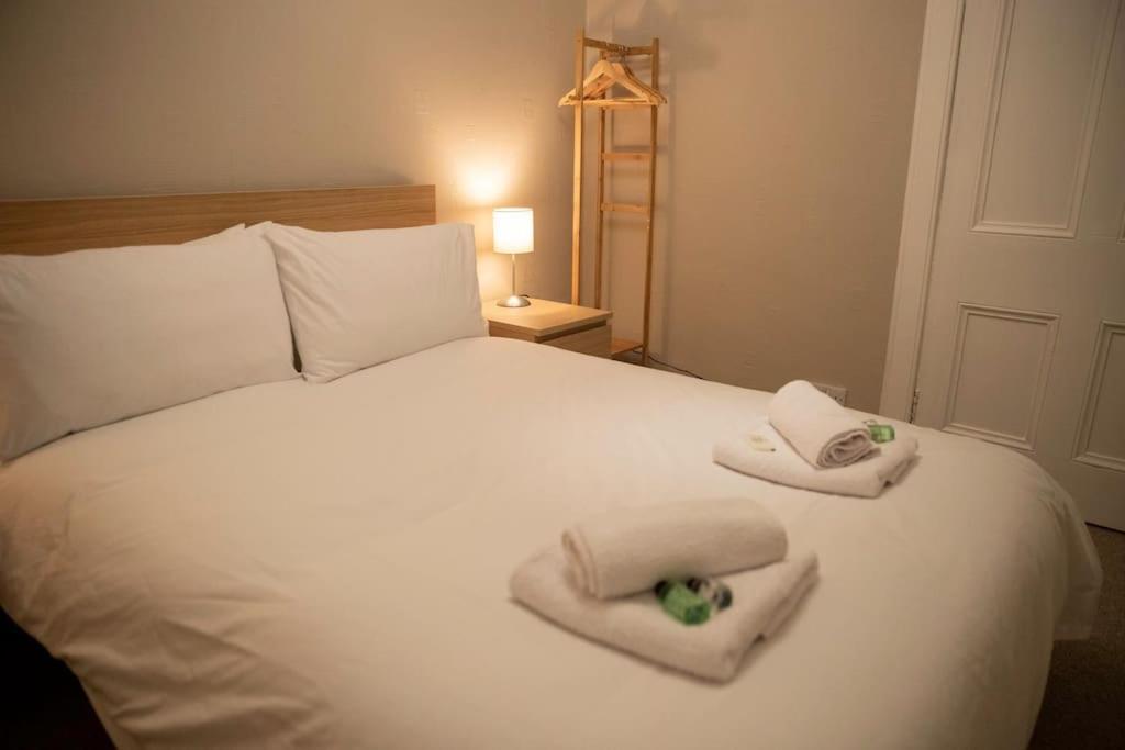 City Centre Apartment Inverness Extérieur photo