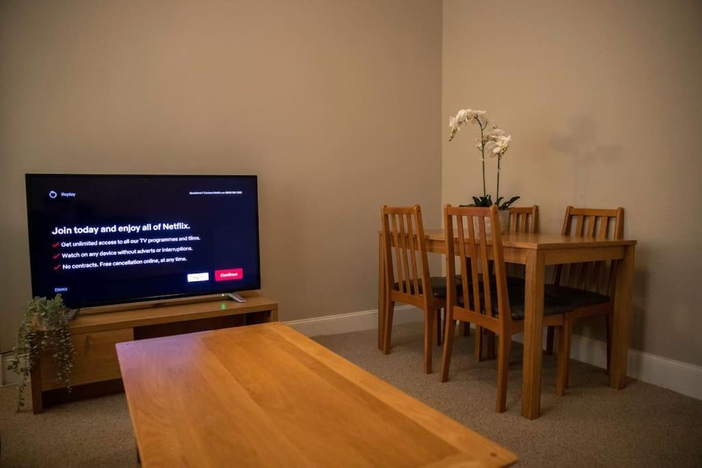 City Centre Apartment Inverness Extérieur photo