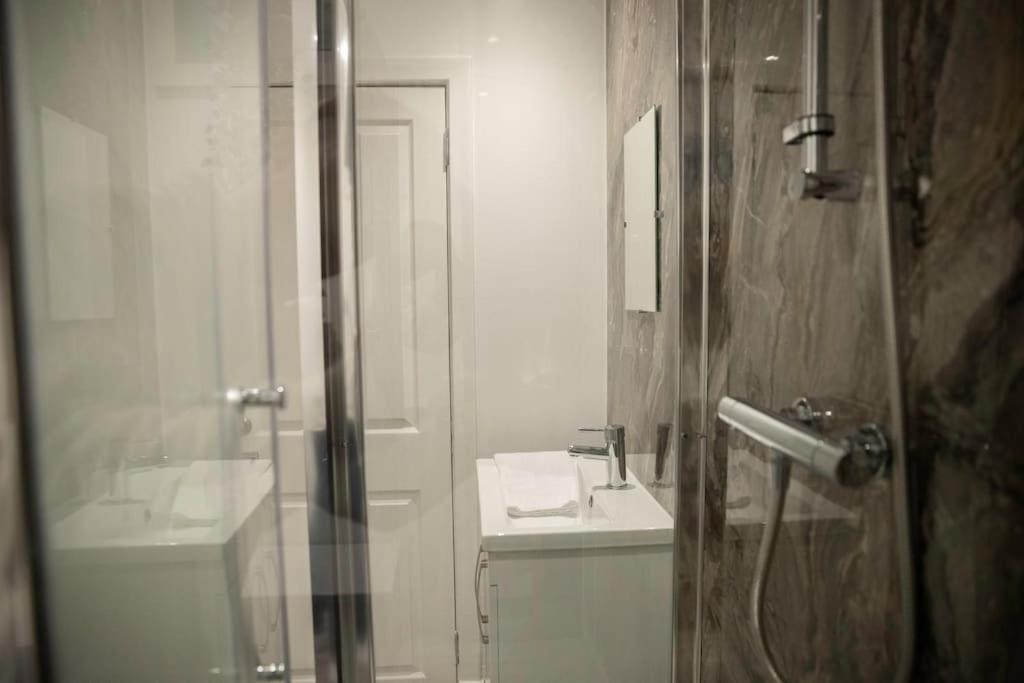 City Centre Apartment Inverness Extérieur photo